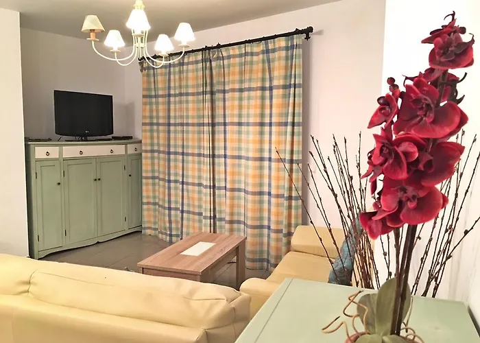 Rubarsal, Bluewater Apartment